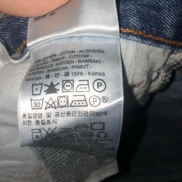 Classic Blue Levi’s Denim Jeans- 505 -32 by 32 worn a few times. - Picture 6 of 11